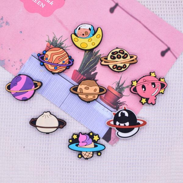 O1CN01qNkBFp1t0m6FatyJD_2207248195840-0-cib Wholesale Random 100pcs Small Planet Beads DIY Focal Beads