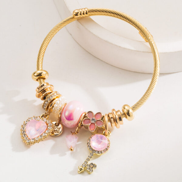 Wholesale Diamond studded heart-shaped key bead stainless steel bracelet