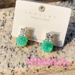 White zirconium + colorful sapphire green earrings