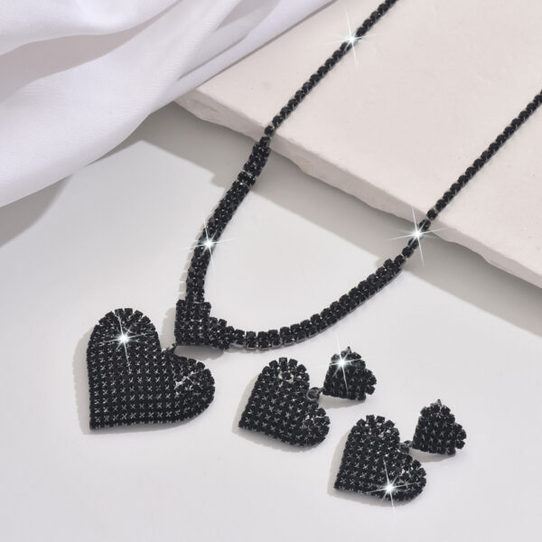 Wholesale Diamond studded Love Valentine's Day Necklace