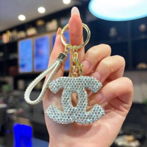 Chanel with full diamond embellishments (white) / 4.2*5.4