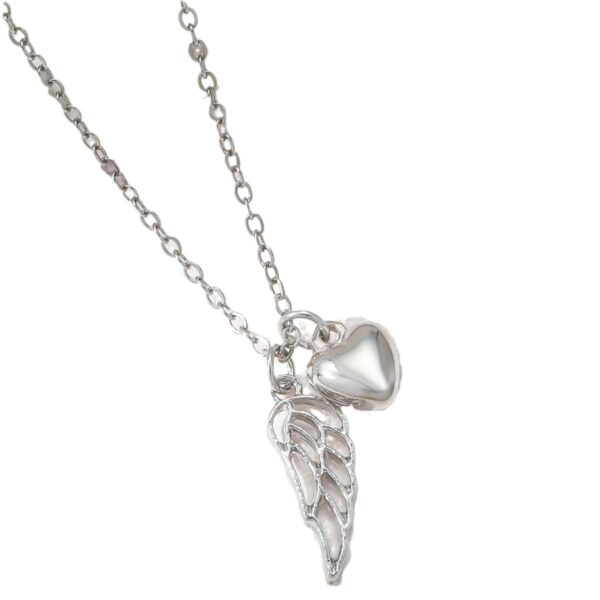 Wholesale Double-flying Tanabata Couple Hollow Wings Love Pendant Necklace