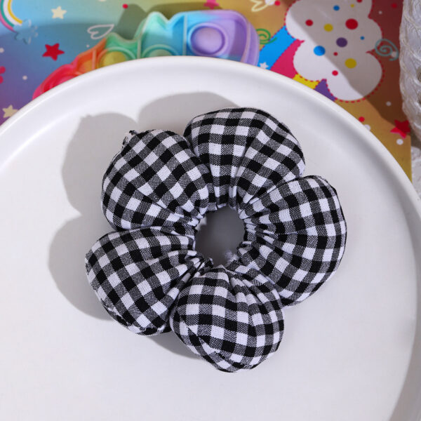 Wholesale Korean-Style Scrunchie with Three-Dimensional Flower Design for Children, Cotton-Filled Bun Hair Tie, Cute Hair Accessory