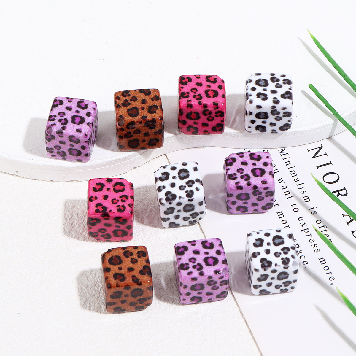Wholesale 12mm printed colored leopard print block acrylic beads