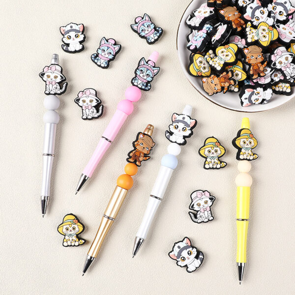 O1CN01rAuEk91CRJULwUjCl_2217794230077-0-cib Wholesale 20pcs 3D Stereoscopic Tennis Letter Creative Design Simple Beads