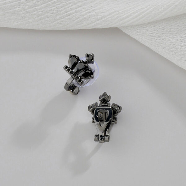 Wholesale Zircon Copper Pure Silver Red Corundum Inlaid Earrings S925 Pure Silver Post Crown Stud Black Ear Clips
