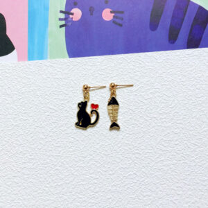 Black cat fish bone (pair)