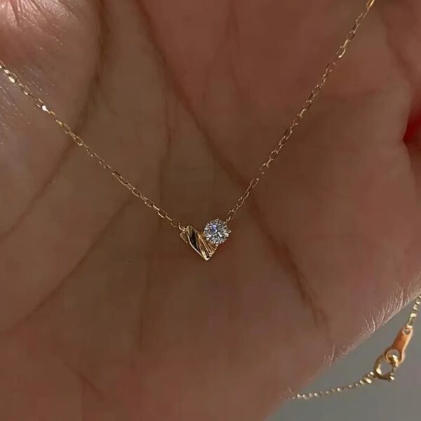 Wholesale Light luxury love flash diamond necklace exquisite versatile clavicle chain