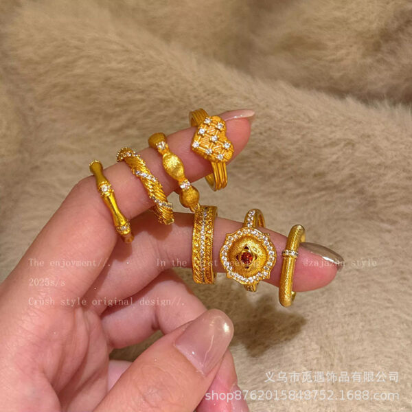 Wholesale Gold Zircon Heart Brushed Ring Women's Unique Exquisite Food Ring Niche Exquisite Accessible Luxury High-End Ring