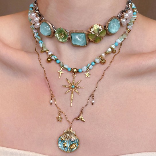 Wholesale Blue Resin Beaded Layered Necklace for Women