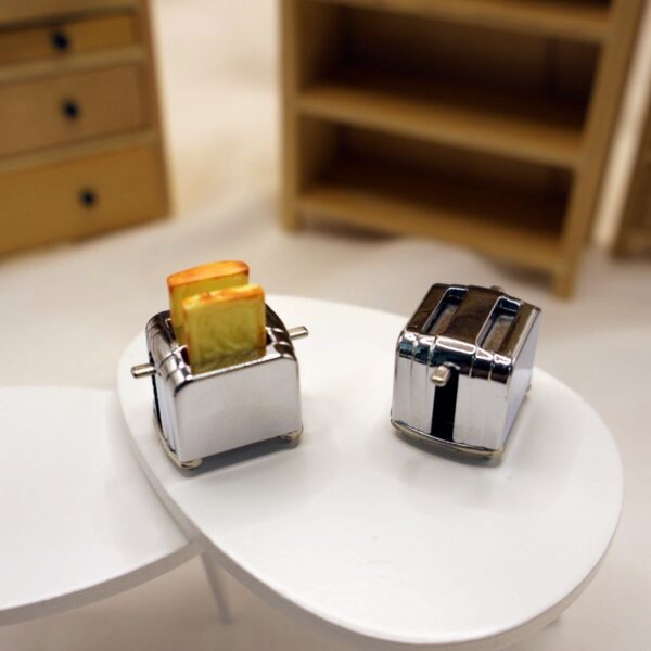 Wholesale Doll Accessories: Simulation Mini Alloy Bread Maker Kitchen Scene