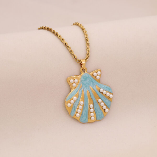 Wholesale man-made pearl necklace heart necklace Stainless Steel Necklace