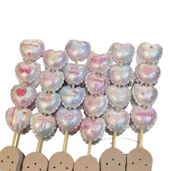 Wholesale 10pcs chubby lace heart relief acrylic beads