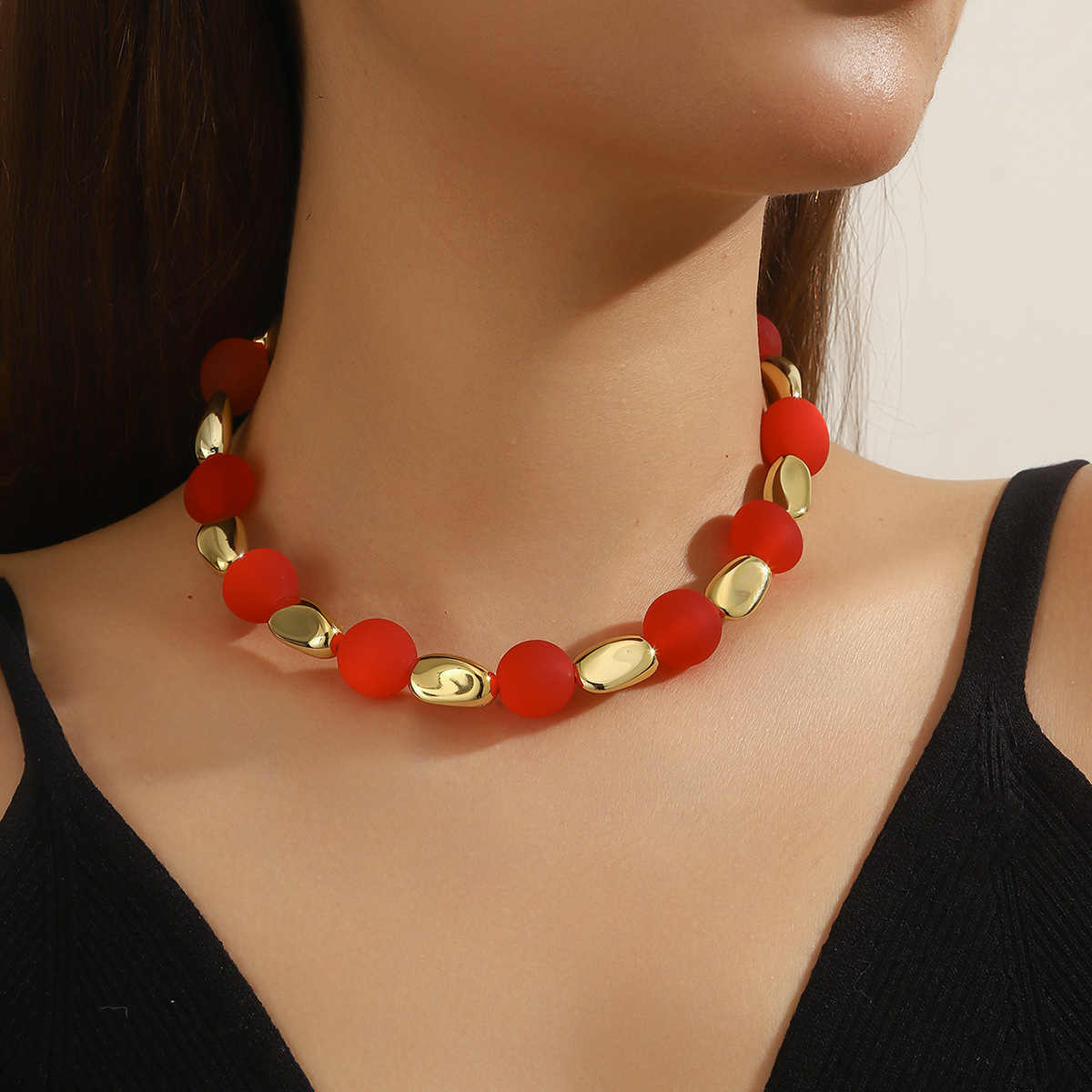 Wholesale Irregular acrylic geometric round necklace