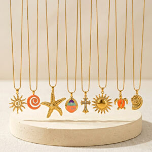 Wholesale Stainless Steel Jewelry Plated with 18K Gold Sun Starfish and Other Pendants Titanium Steel Necklace