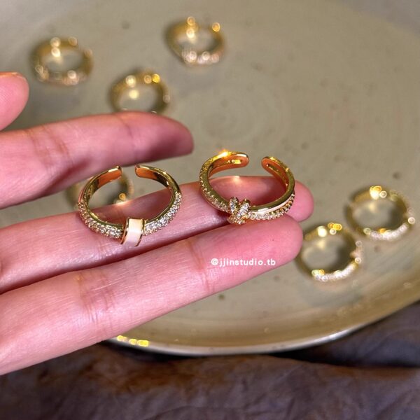 Wholesale Gentle white shell micro inlaid zircon ring