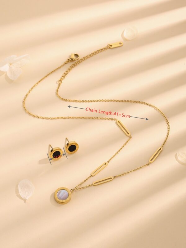 O1CN01tVGSwS1MqB01pAQLz_2212889381485-0-cib Wholesale Titanium Steel Black and White Mother of Pearl Double Sided Roman Necklace and Earrings