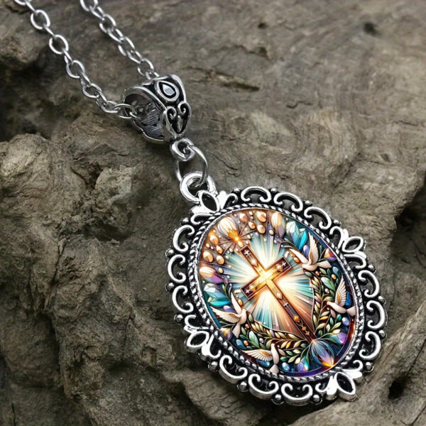 O1CN01taUc1G26FVos4Nxos_2216467957632-0-cib Wholesale Painted cross and dove necklace