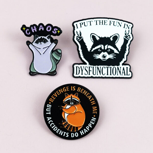 Wholesale English quote Cute cartoon brooch with cute raccoon cat