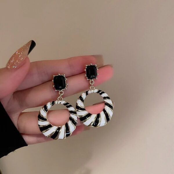 Wholesale Earrings for Women, Internet Celebrity Hot-Selling Earrings