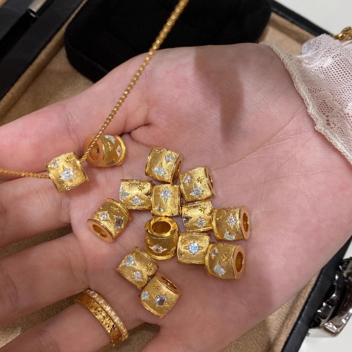 Wholesale Gold brushed waist tube octagonal titanium steel necklace