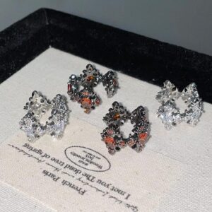 Wholesale Gothic style full of blooming iris cross ear clip