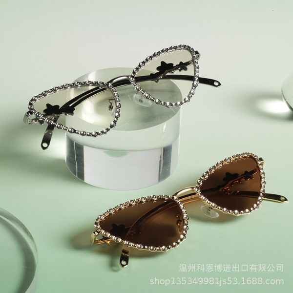Wholesale Cat's Eye Diamond Metal Pentagram Women Sunglasses