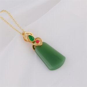 Strip / Pendant scale: 1.5*1.5CM size: 1.7*1.7cm
