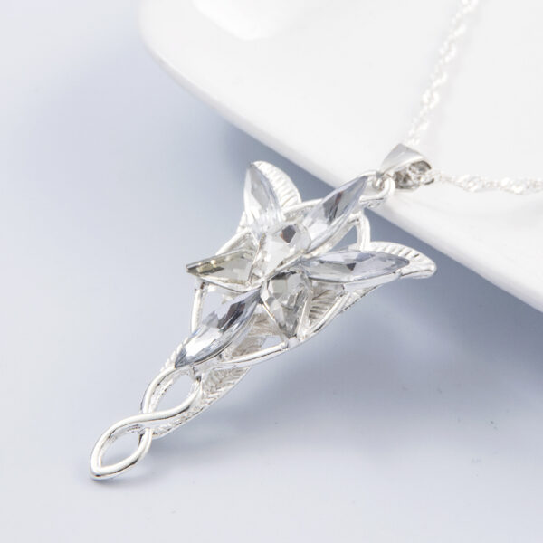 Wholesale The Lord of the Rings Star Necklace Elf Princess European and American Fashion Pendant