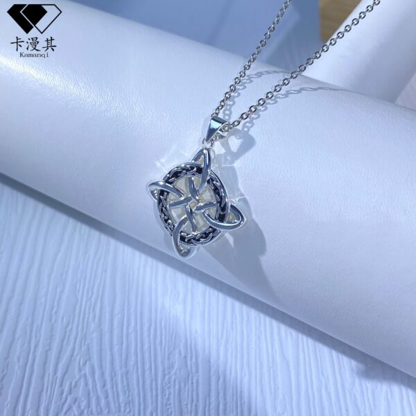 Wholesale Celtic Necklace Women's Light Luxury Niche