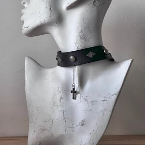 C736-metal rivet cross leather