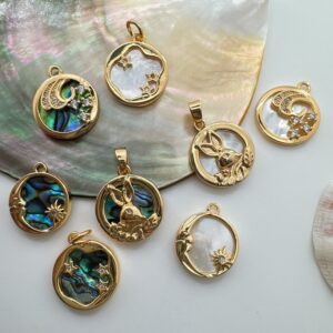 Wholesale Natural Mother of Pearl Abalone Shell Sun Moon and Stars Pendant