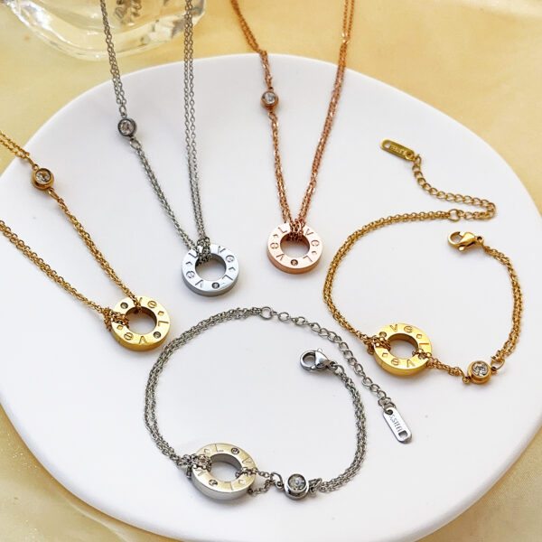 Wholesale Ring LOVE Gold Necklace