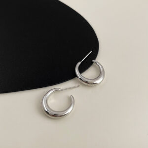 Silver C- shaped plain ring ear studs