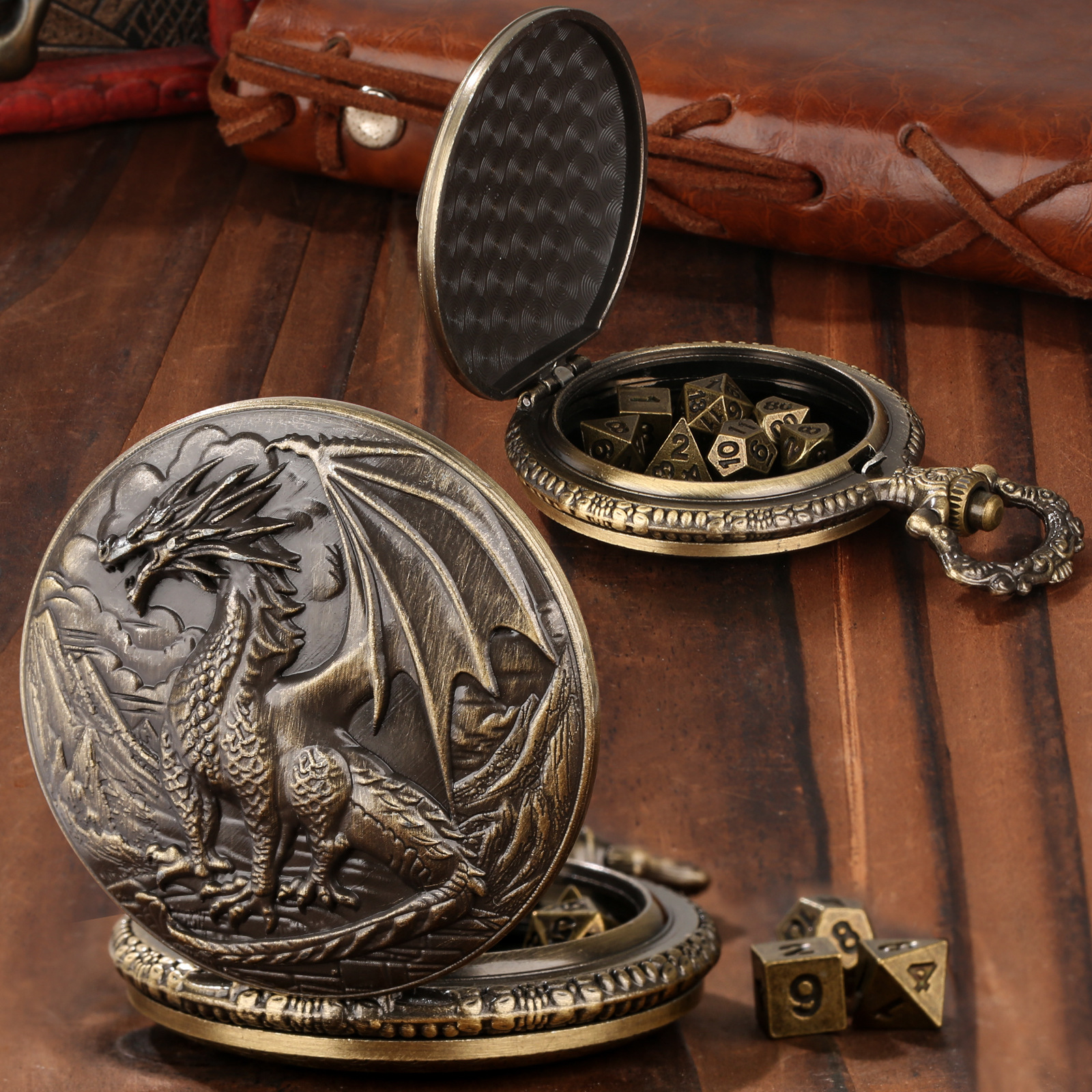 Wholesale Embossed agon standing, swinging tail containing dice cket watch