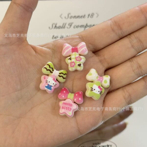 Wholesale 10pcs relief pink green cartoon cat bow star string acrylic beads