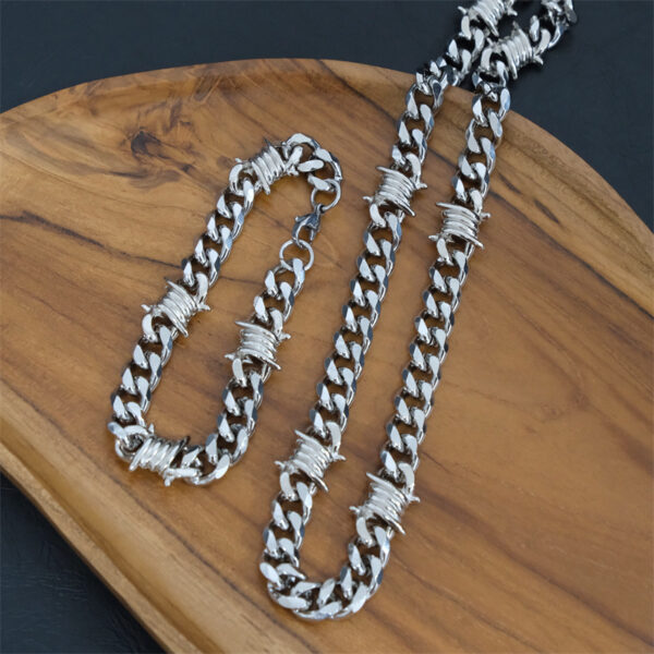 Wholesale Thorny Cuban Chain Stainless Steel Punk Knot Necklace