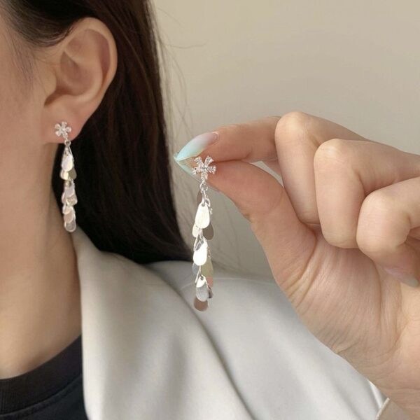 Wholesale Micro inlaid flower glitter tassel earrings