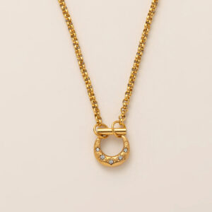 Horseshoe necklace