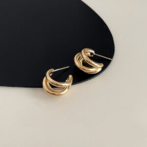Gold three-layer C- shaped stud earrings