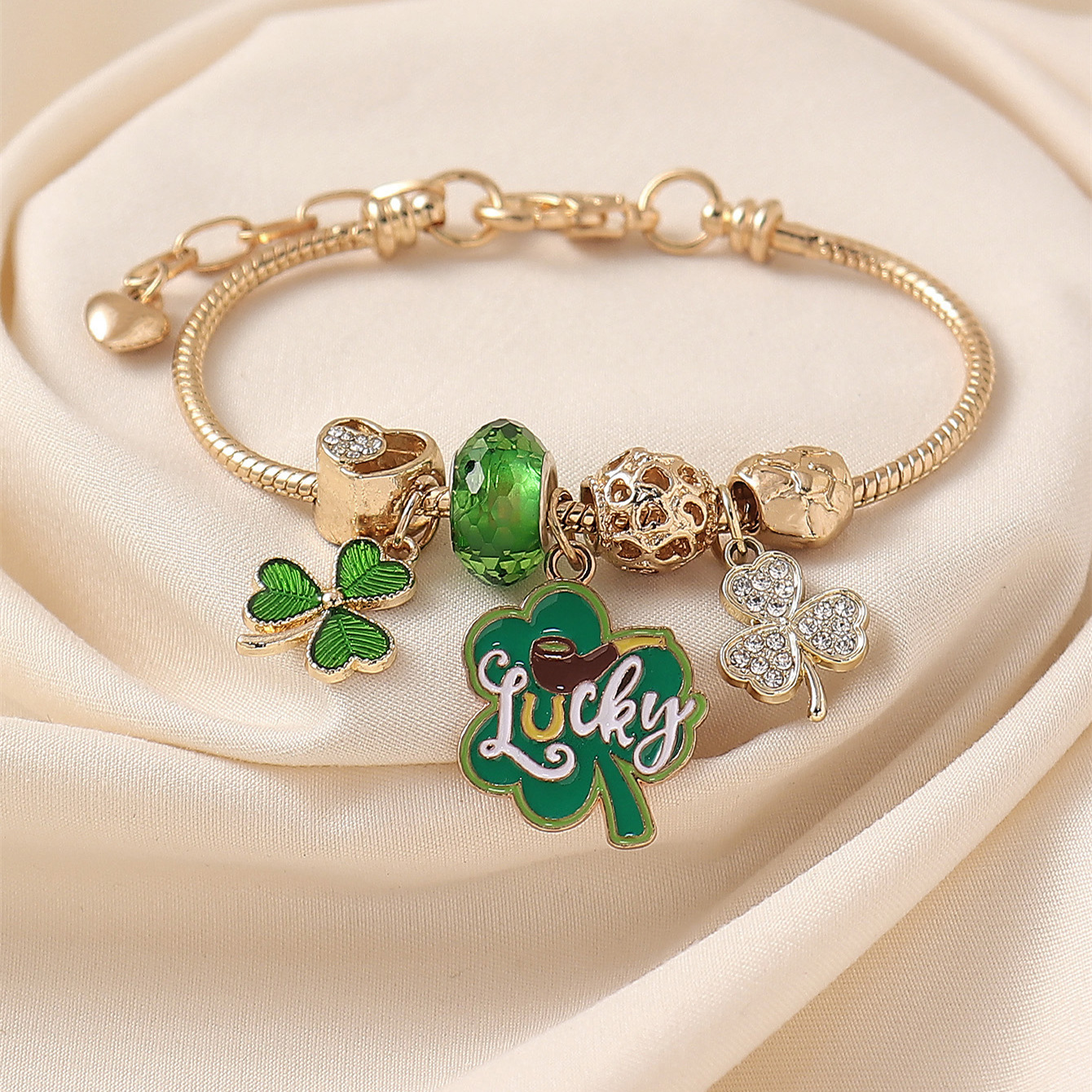 Wholesale St. Patrick's Day Shamrock Heart Bracelet