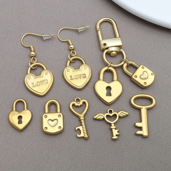 Wholesale Smooth Love Key Love Lock Stainless Steel Pendant