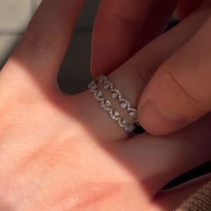 O1CN01vgsDID1mGA3aUWIpp_2215649434926-0-cib Wholesale Light Lace Flash Diamond Ring Exquisite Design Luxury Ring