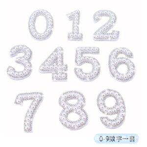 White diamond on white background / Height 4.6cm (without adhesive)