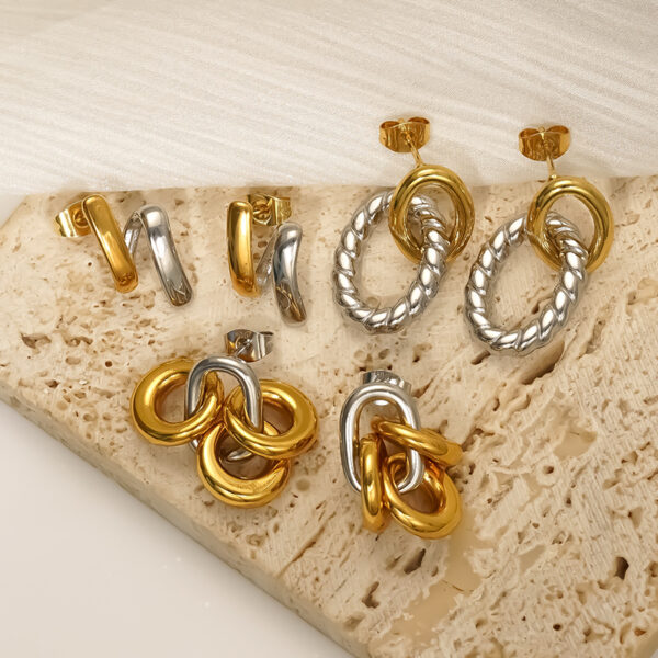 O1CN01vsgW8S2NGI10ATZvC_2217889189935-0-cib Wholesale Oval Color Matching Circle Earrings Gold and Silver Twist Chain Earrings