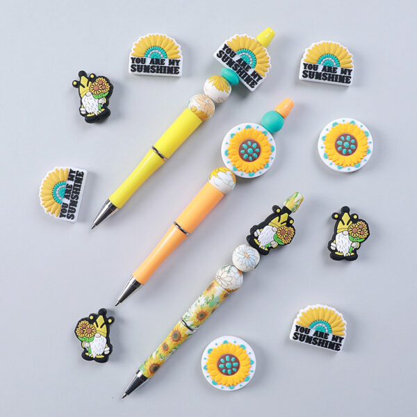 Wholesale 20PCS Turquoise Daisy DIY Jewelry Silicone Beads