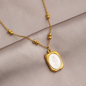Gold mirror rose necklace