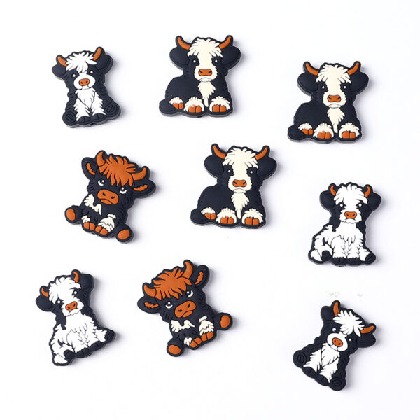 O1CN01wDo8411MYJiQlZ7Zo_2216022041446-0-cib Wholesale cartoon highland bull Focal Beads