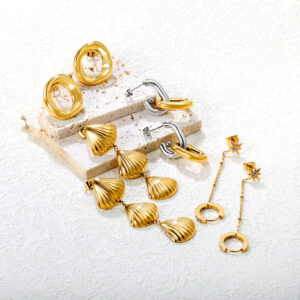 Wholesale Stainless steel shell stud earrings