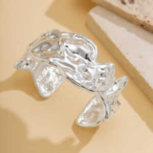 01 BRACELET WHITE K 2270